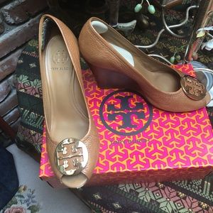 Tory Burch tan wedges